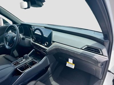 2026 Lexus TX - Photo 15