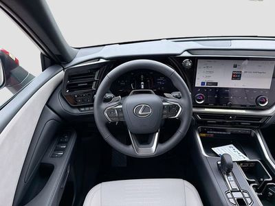 2026 Lexus TX - Photo 18