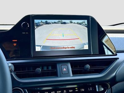 2026 Lexus UX - Photo 32