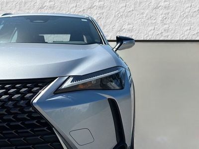 2026 Lexus UX - Photo 9