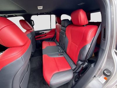 2026 Lexus LX - Photo 23