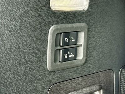 2026 Lexus LX - Photo 13