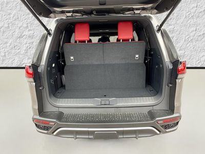 2026 Lexus LX - Photo 12
