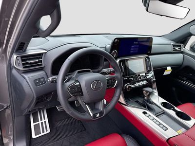 2026 Lexus LX - Photo 28