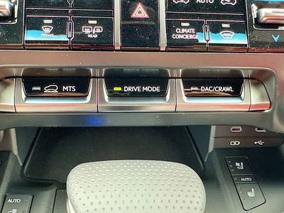 2026 Lexus LX - Photo 32