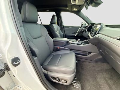 2026 Lexus TX - Photo 16