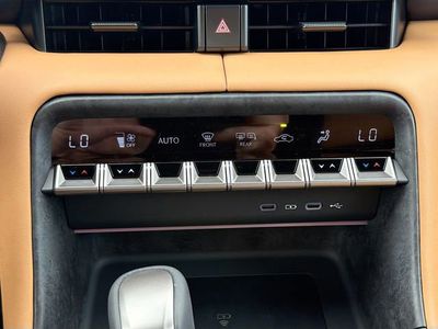 2026 Lexus IS - Photo 33