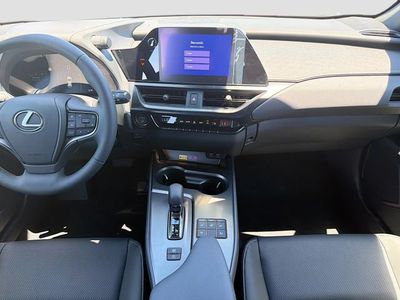 2026 Lexus UX - Photo 19