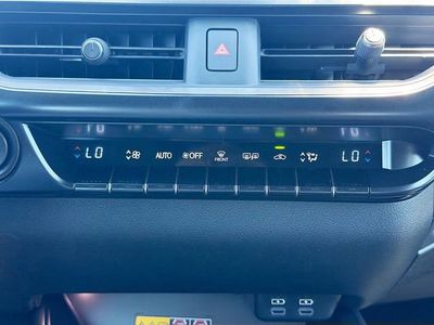 2026 Lexus UX - Photo 34