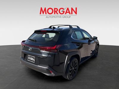 2025 Lexus UX - Photo 3