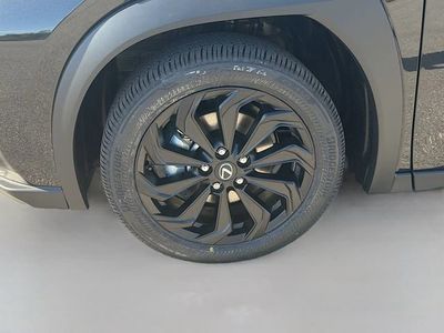 2025 Lexus UX - Photo 40