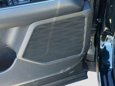 2025 Lexus UX - Photo 22