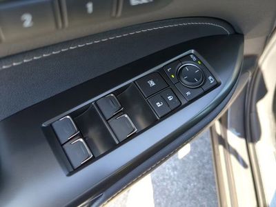 2026 Lexus NX - Photo 19