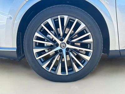 2026 Lexus RX - Photo 43