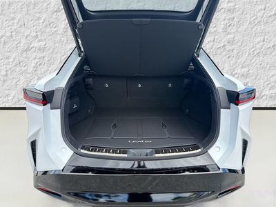 2026 Lexus RZ - Photo 12