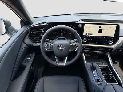 2026 Lexus TX - Photo 18