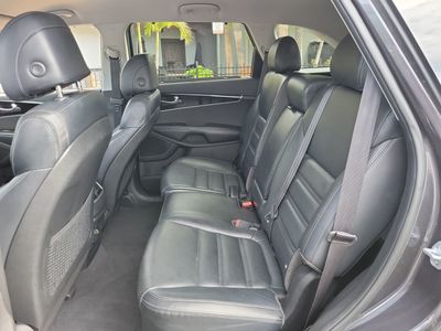 2017 Kia Sorento - Photo 16