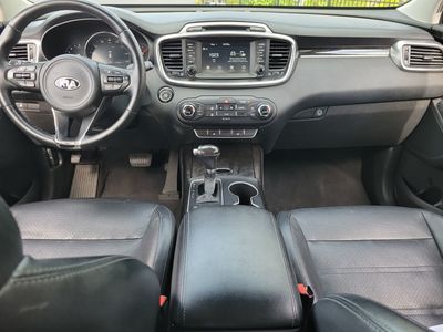 2017 Kia Sorento - Photo 14