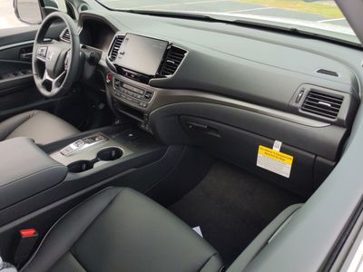 2025 Honda Ridgeline - Photo 13