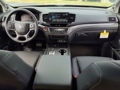 2025 Honda Ridgeline - Photo 14