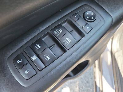 2021 Jeep Grand Cherokee - Photo 16