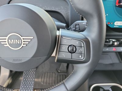 2025 MINI Countryman - Photo 27