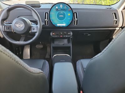 2025 MINI Countryman - Photo 14