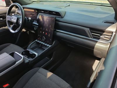 2025 GMC Terrain - Photo 11