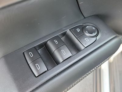 2025 GMC Terrain - Photo 17