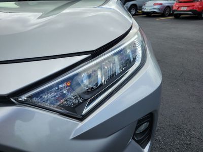 2019 Toyota RAV4 - Photo 9