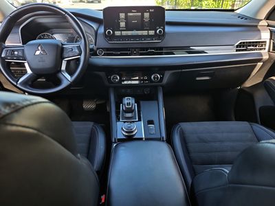 2024 Mitsubishi Outlander - Photo 14