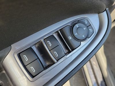 2023 Chevrolet Malibu - Photo 18