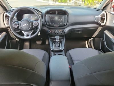 2023 Kia Soul - Photo 12
