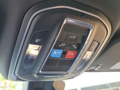 2024 Jeep Wagoneer - Photo 17