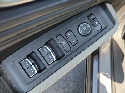 2026 Honda Accord Hybrid - Photo 17