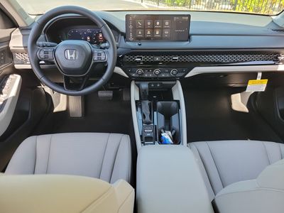 2026 Honda Accord Hybrid - Photo 13