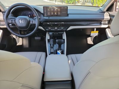 2026 Honda Accord Hybrid - Photo 12