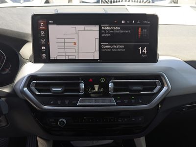 2025 BMW X4 - Photo 22