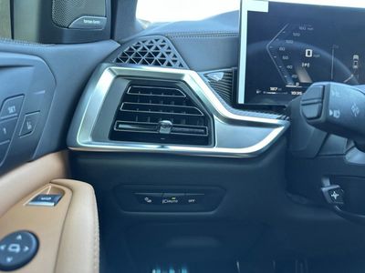 2026 BMW X5 - Photo 32