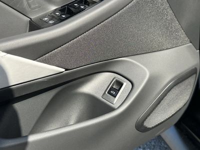 2026 BMW M5 - Photo 36