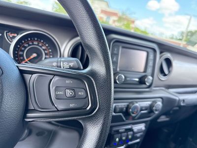 2021 Jeep Gladiator - Photo 13