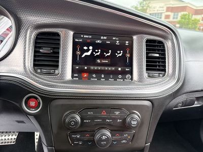 2022 Dodge Charger - Photo 18