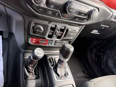 2021 Jeep Wrangler - Photo 18