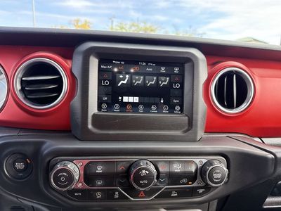 2021 Jeep Wrangler - Photo 19