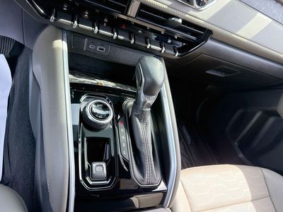 2025 Chevrolet Colorado - Photo 16