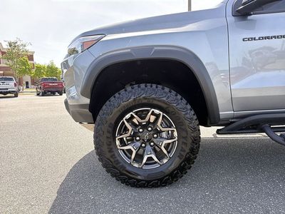 2025 Chevrolet Colorado - Photo 9