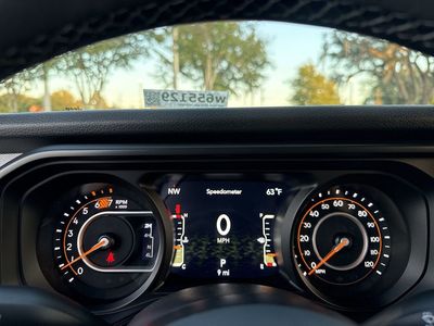 2025 Jeep Wrangler - Photo 18