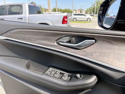 2026 Jeep Grand Cherokee - Photo 13