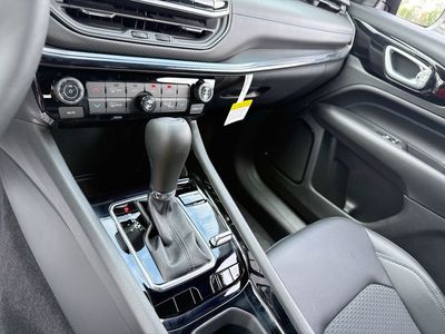 2026 Jeep Compass - Photo 18