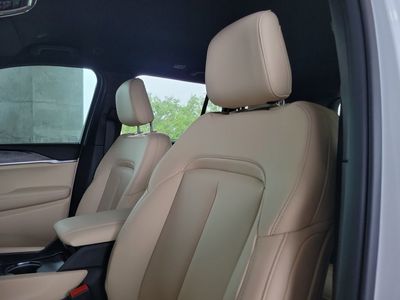 2026 Jeep Grand Cherokee — photo 18 view